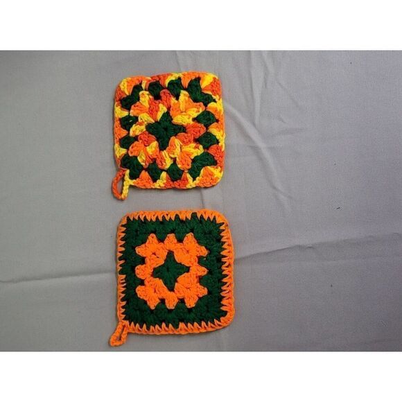 Two Knitted Oven Mits/Hotpad #A7 - Picture 1 of 7